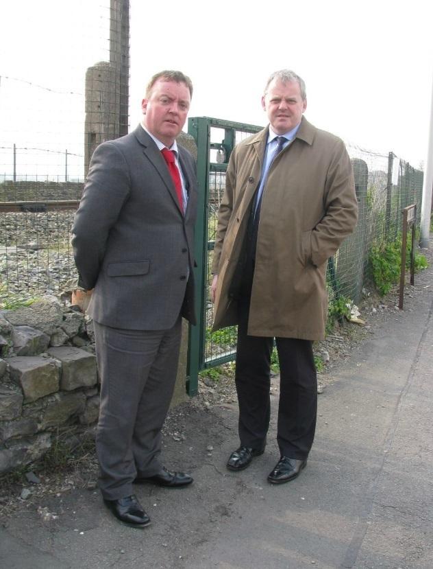 Cllr Mike Priestley and Guto Bebb MP at the pedestrian crossing