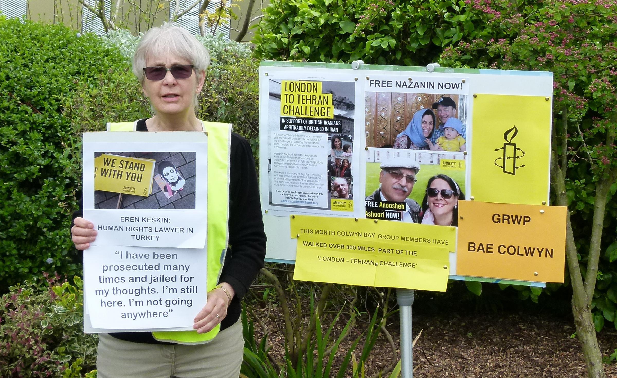 Maggie Towse, Chair of Colwyn Bay Amnesty Group standing in solidarity with Turkish human rights lawyer Eren Keskin and British-Iranian nationals Nazanin Zaghari Ractcliffe and Anoosheh Ashoori 