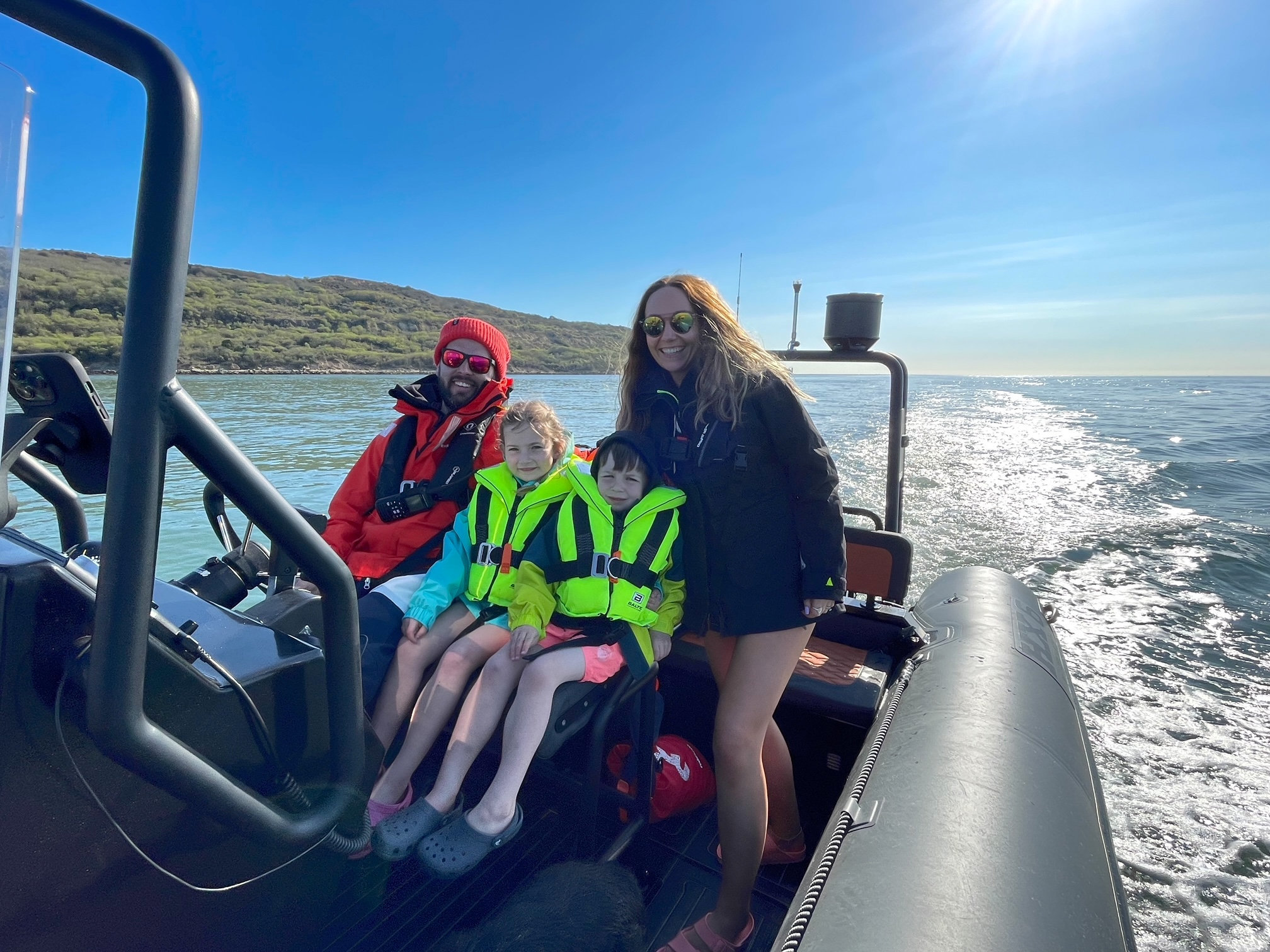 Sailor Heather Kemp and her family on their journey around the UK. September 22 2022. See SWNS story SWCRseanic. A sea-faring mum who has spent the last five years exploring Britains coastline.